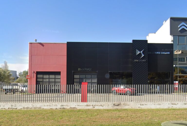 DS STORE SHOWROOM