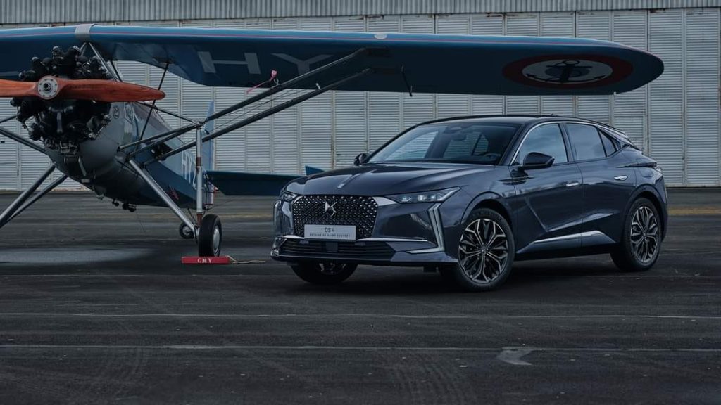 DS 4